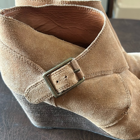 Lucky Brand Samarah suede leather wedge buckle ankle booties - Picture 4 of 7